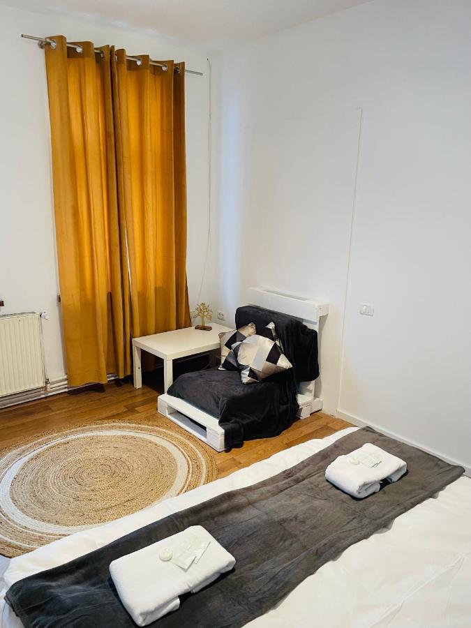 Londof Housing City Center Brasov Apartment Ngoại thất bức ảnh