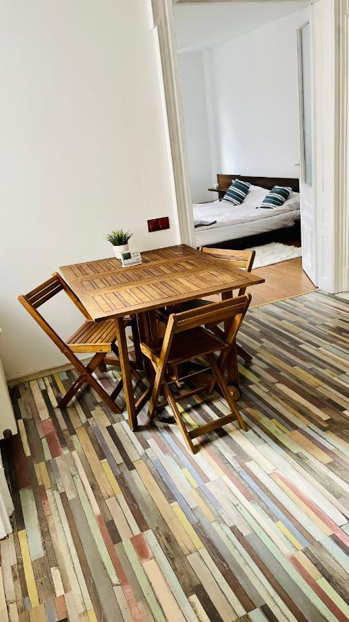 Londof Housing City Center Brasov Apartment Ngoại thất bức ảnh