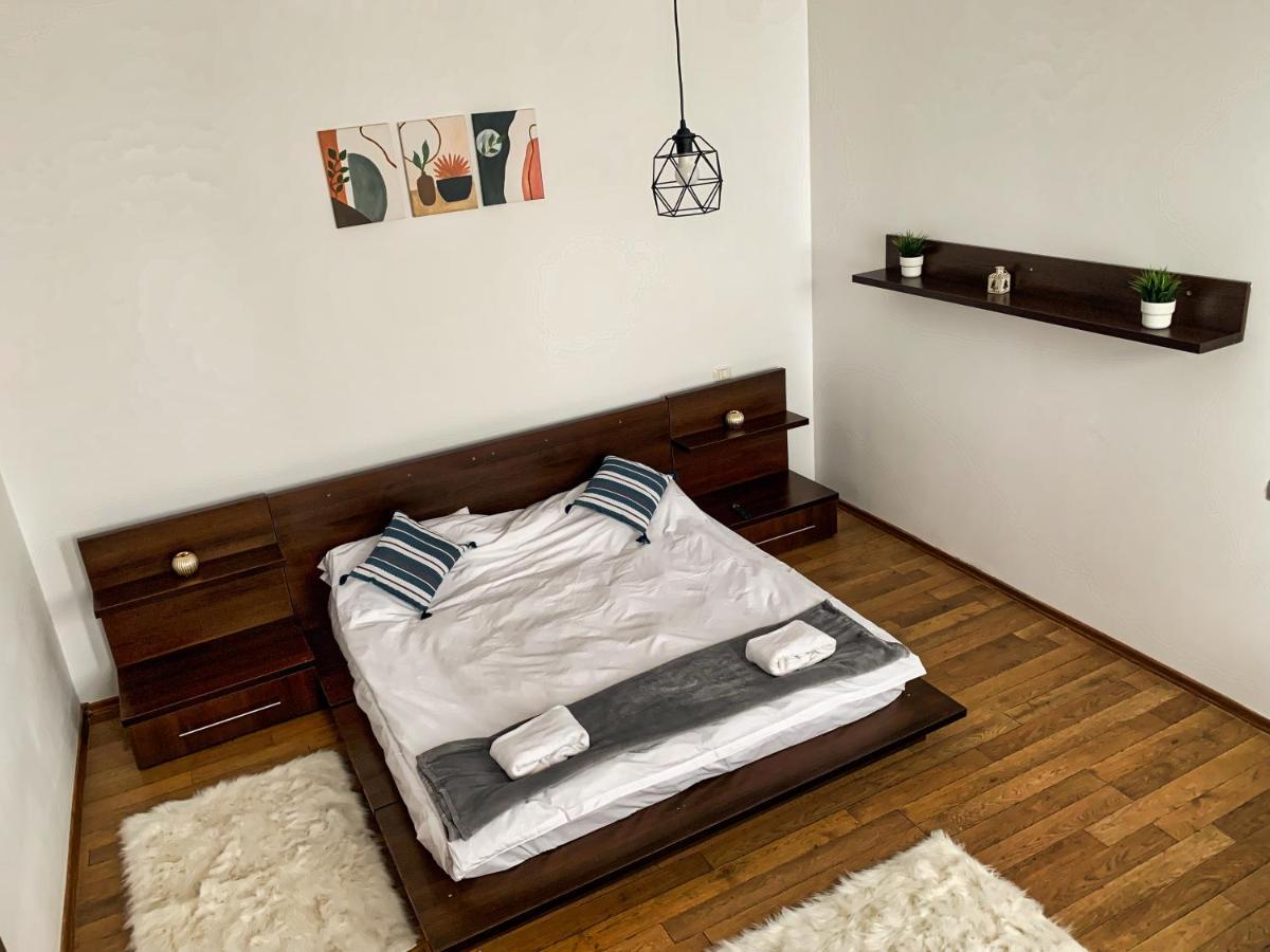 Londof Housing City Center Brasov Apartment Ngoại thất bức ảnh