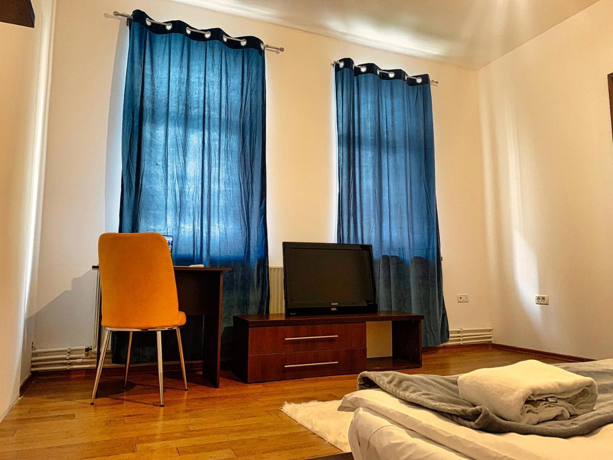 Londof Housing City Center Brasov Apartment Ngoại thất bức ảnh