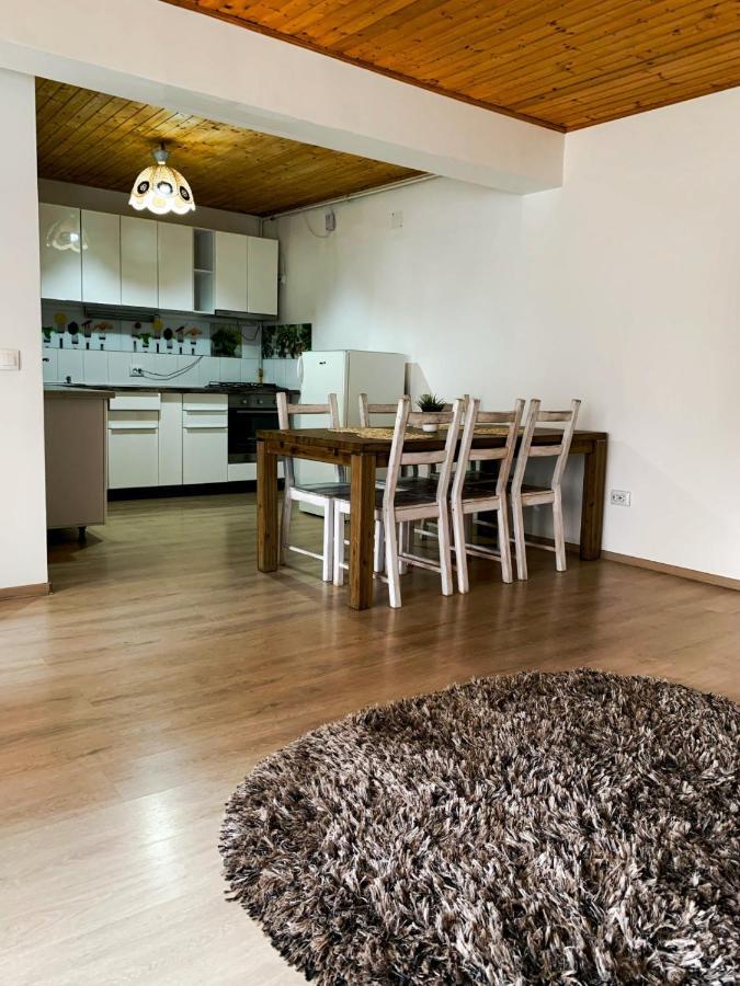 Londof Housing City Center Brasov Apartment Ngoại thất bức ảnh