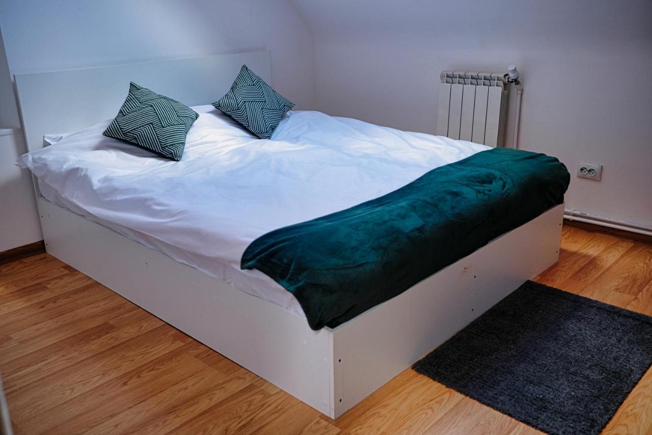 Londof Housing City Center Brasov Apartment Ngoại thất bức ảnh