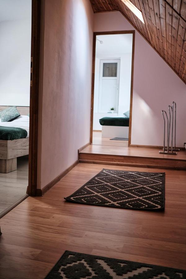 Londof Housing City Center Brasov Apartment Ngoại thất bức ảnh