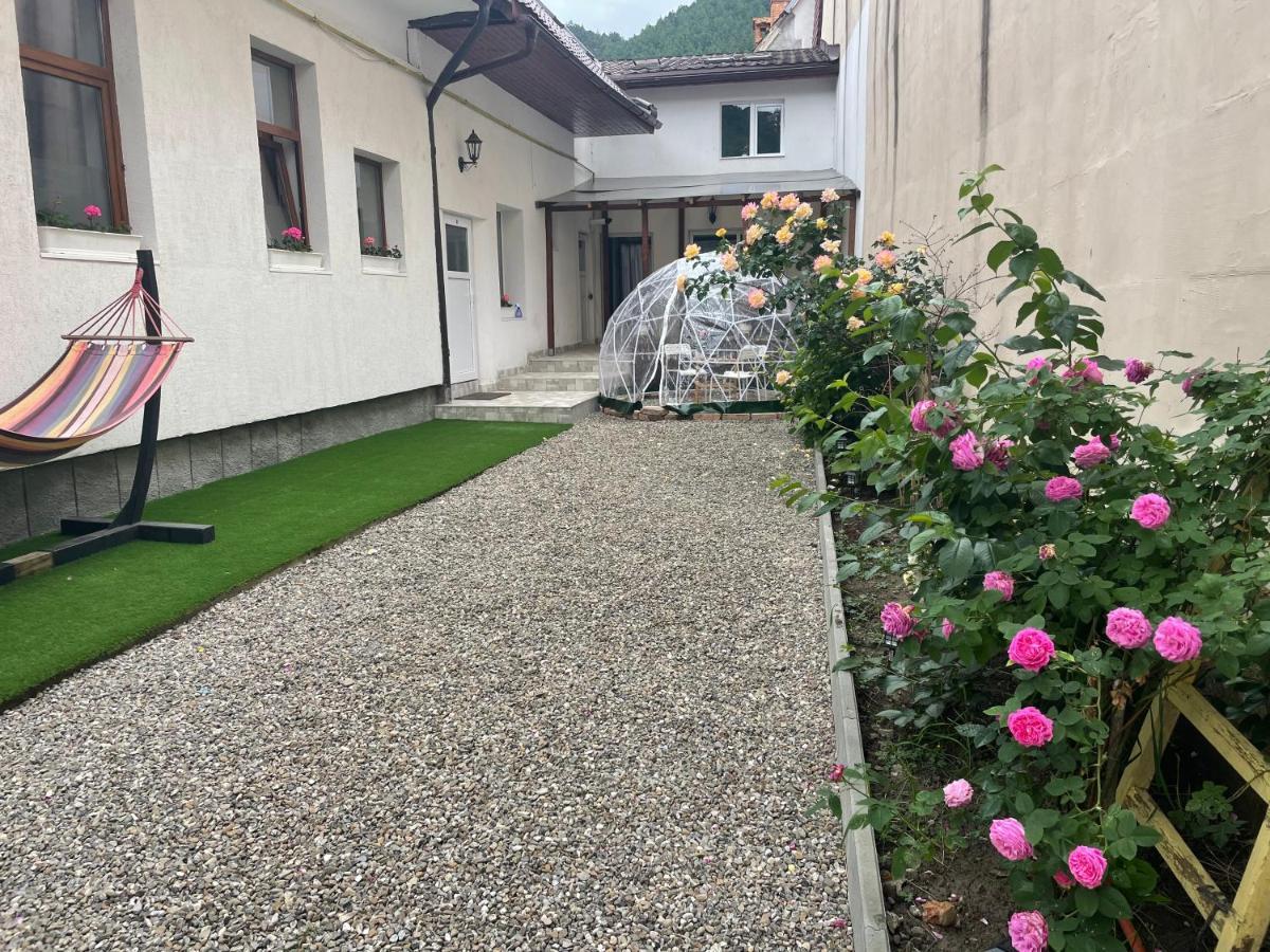 Londof Housing City Center Brasov Apartment Ngoại thất bức ảnh